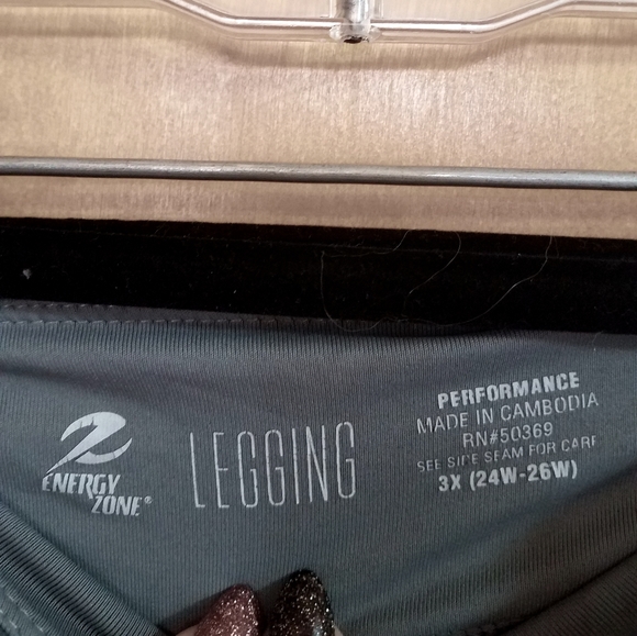 Energry Zone Speed Dry Capri Leggings 3X Plus - Picture 2 of 4